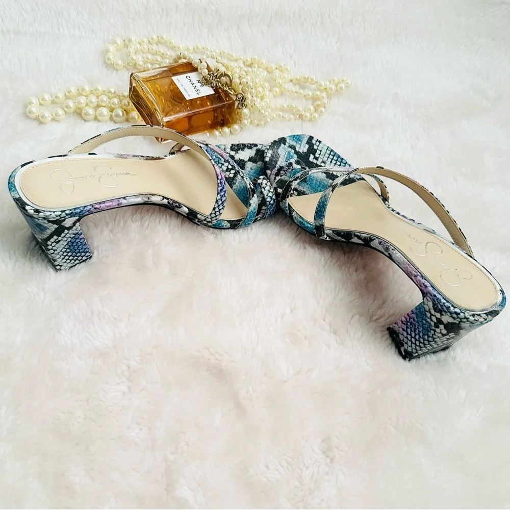 Jessica Simpson Block Heel Sandal - Picture 3 of 11